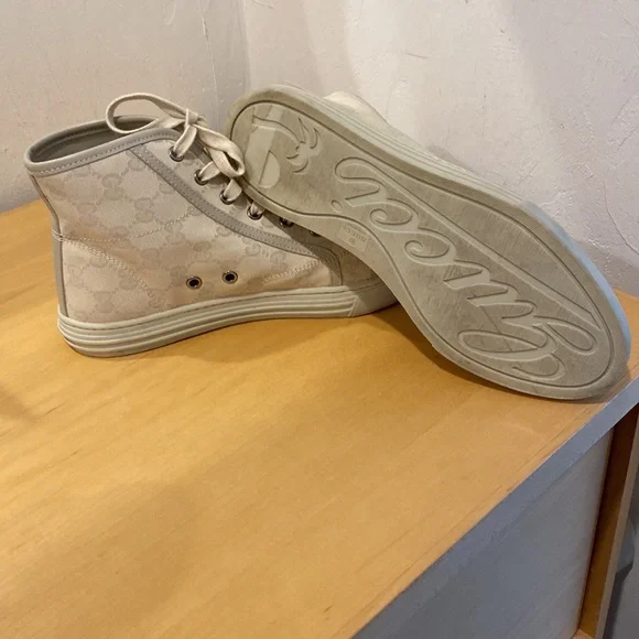 Authentic Gucci GG Canvas & Leather high top sneaker